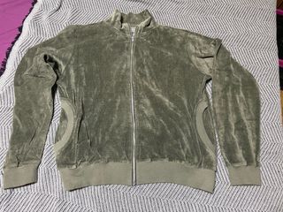 Chandal felpa verde militar talla 46