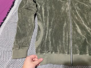 Chandal felpa verde militar talla 46
