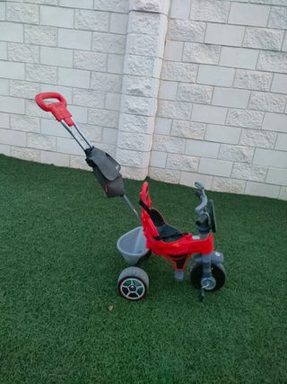 Triciclo infantil Injusa