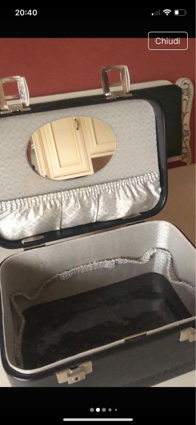 Beauty case vintage nera