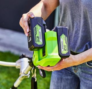 Desbrozadora-Cortadora Greenworks 48V  2-en-1