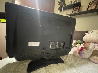 TV LG 32" Negra