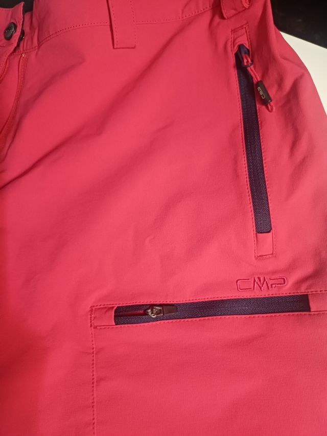 Shorts CMP senderismo rojos turquesa