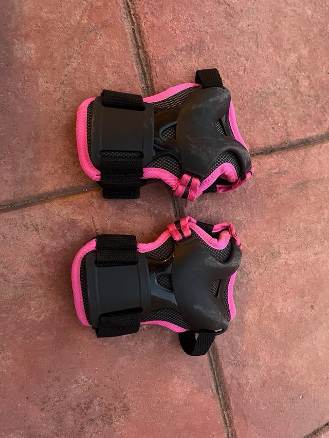 Rodilleras y muñequeras patinaje niña