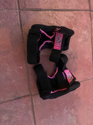 Rodilleras y muñequeras patinaje niña