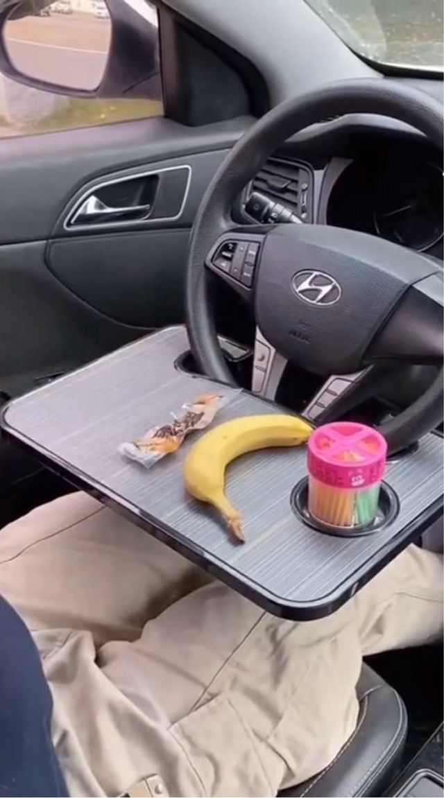 Bandeja portaobjetos para volante