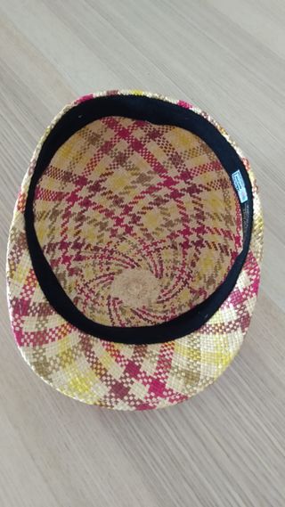 Boina Panamá multicolor tejida a mano