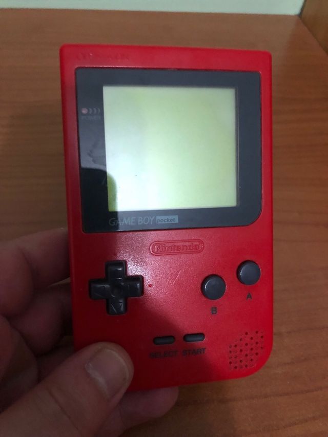 Game Boy Pocket roja - Nintendo