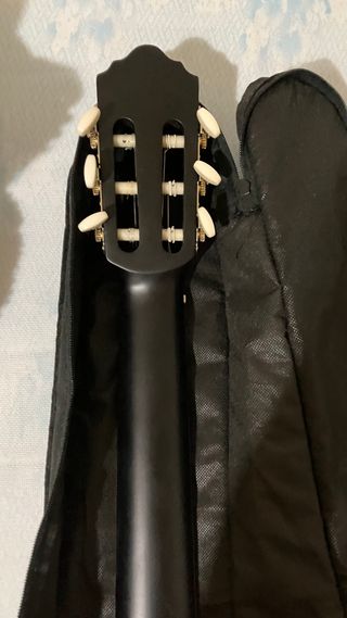 Guitarra española clásica negra