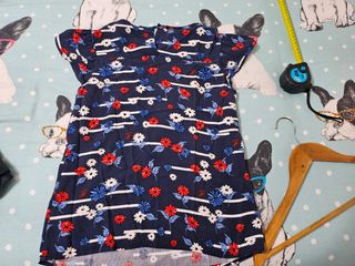 Camisa flores azul marino