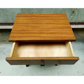 Mesitas noche industrial midcentury