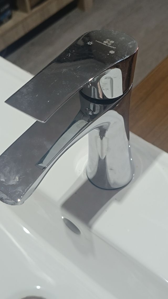 Grifo lavabo baño - Moderno