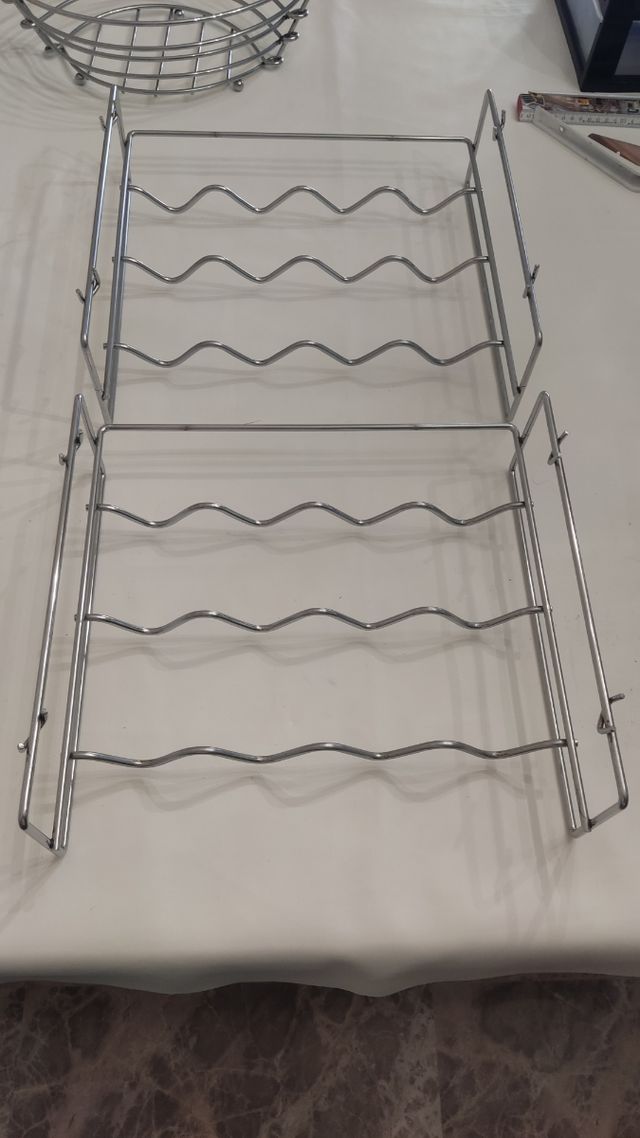 2 Botelleros metálicos