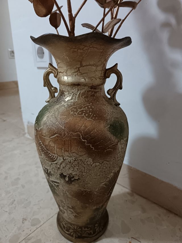 Jarrón vintage dorado y verde