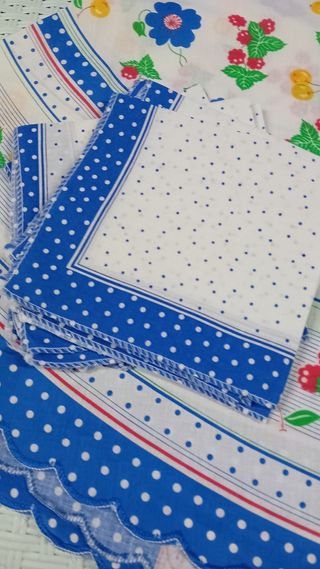 Tovaglia rotonda + 8 tovaglioli