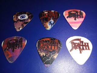 Púas de guitarra de grupos...Slayer  Metallica....