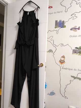 Mono negro elegante talla XXL ( talla 48-50)