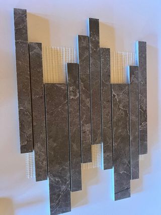 Mosaico porcelánico mate color gris escuro marmol 