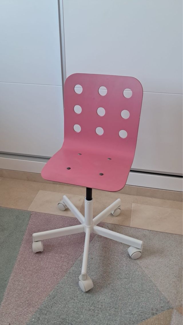 Silla giratoria Ikea rosa