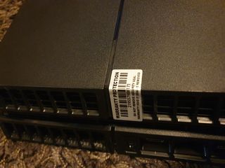 PS4 (PlayStation 4) 500GB