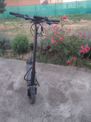 Patinete eléctrico. Batería nueva.