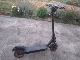 Patinete eléctrico. Batería nueva.