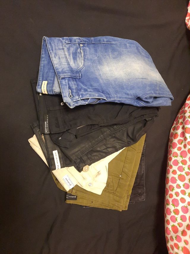 Vaqueros pitillo Stradivarius (36)