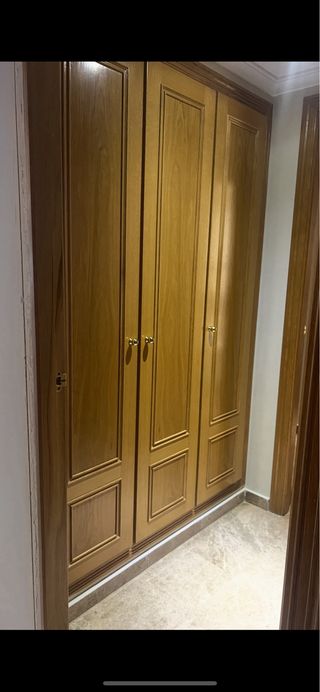 Armarios empotrados roble.