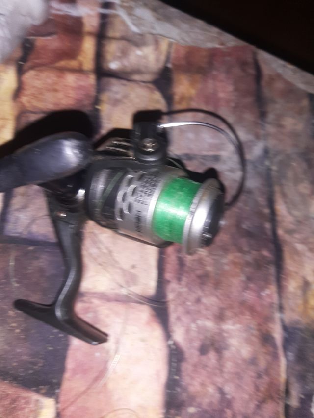 Carrete pesca neón Irisium