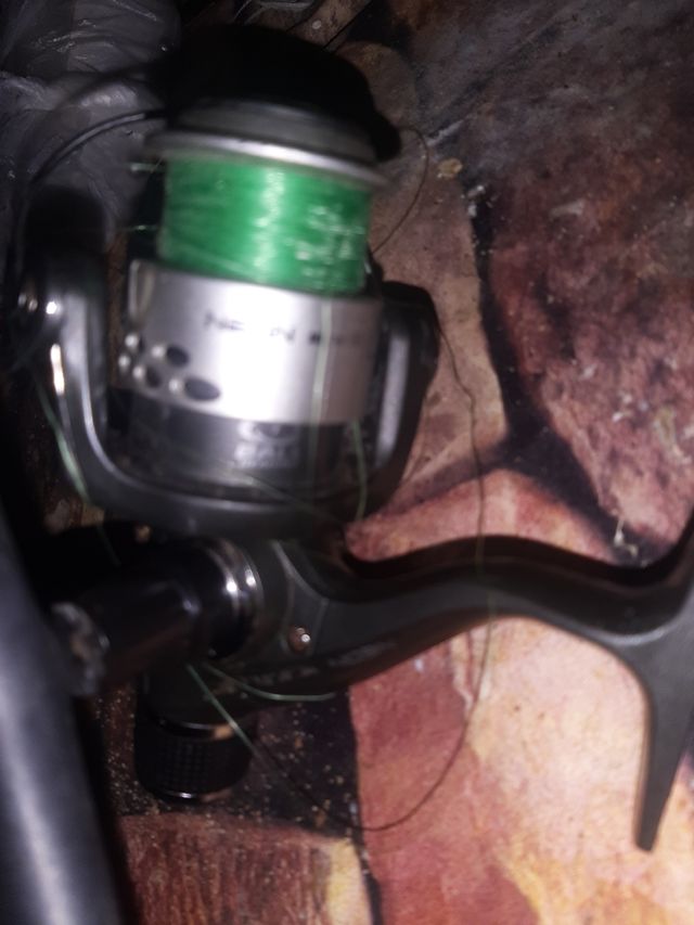 Carrete pesca neón Irisium