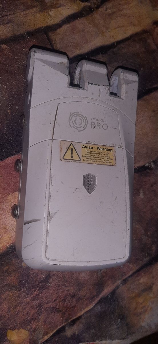 Remock Pro eléctrica: mando a distancia