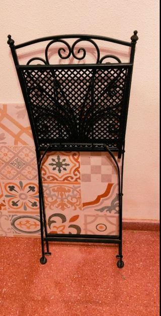#OFERTA#2 SILLAS PLEGABLES DE  FORJA CON COJINES .