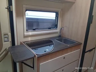 Se vende perfilada para 5 personas. Viajar/dormir