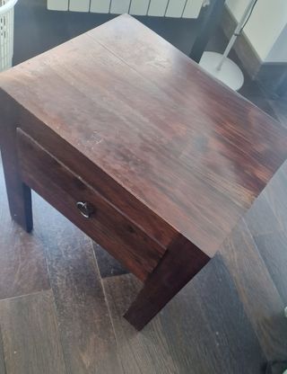 Mesa accesoria para salón o habitación  madera