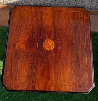 Mesa auxiliar de dos niveles Imperio francés .