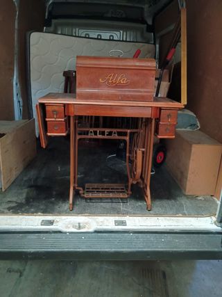 Máquina coser Alfa 53 con mueble