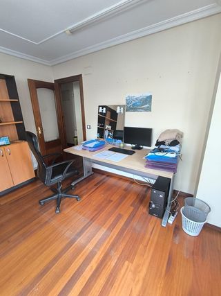 MOBILIARIO DE OFICINA (GIJÓN)
