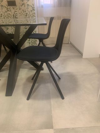 Mesa Argo Kave Home + 4 sillas