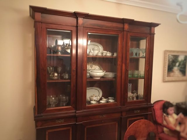 Muebles antiguos: mesita & cómoda