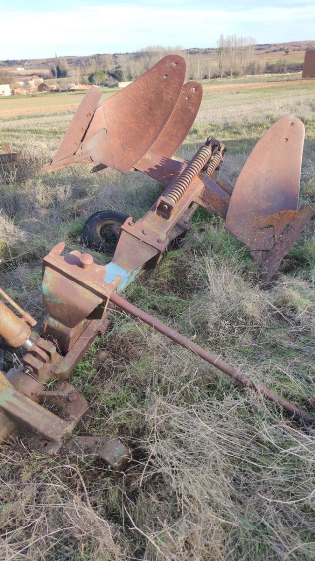 Arado agrícola antiguo