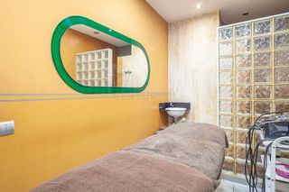 Local comercial en venta en La Salut - Lloreda en Badalona