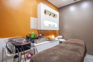 Local comercial en venta en La Salut - Lloreda en Badalona