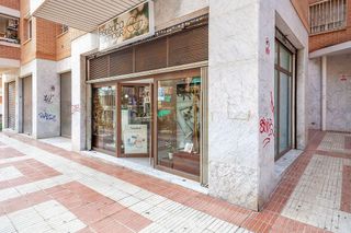 Local comercial en venta en La Salut - Lloreda en Badalona