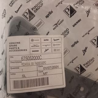 Reposapiés Vespa LX - Pieza original