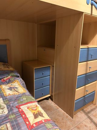 Cama litera juvenil - beige y azul