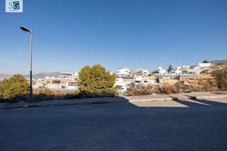 Terreno en venta en Zubia (La)