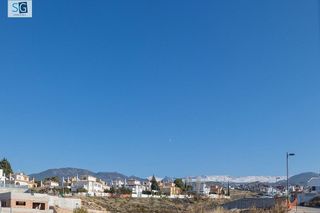 Terreno en venta en Zubia (La)