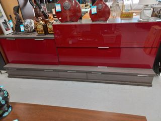 Mueble Comedor Rojo y Gris
