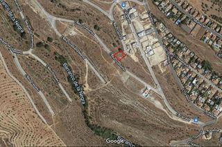 Terreno en venta en Zubia (La)