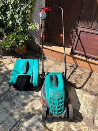 Cortacésped Bosch ARM 32.